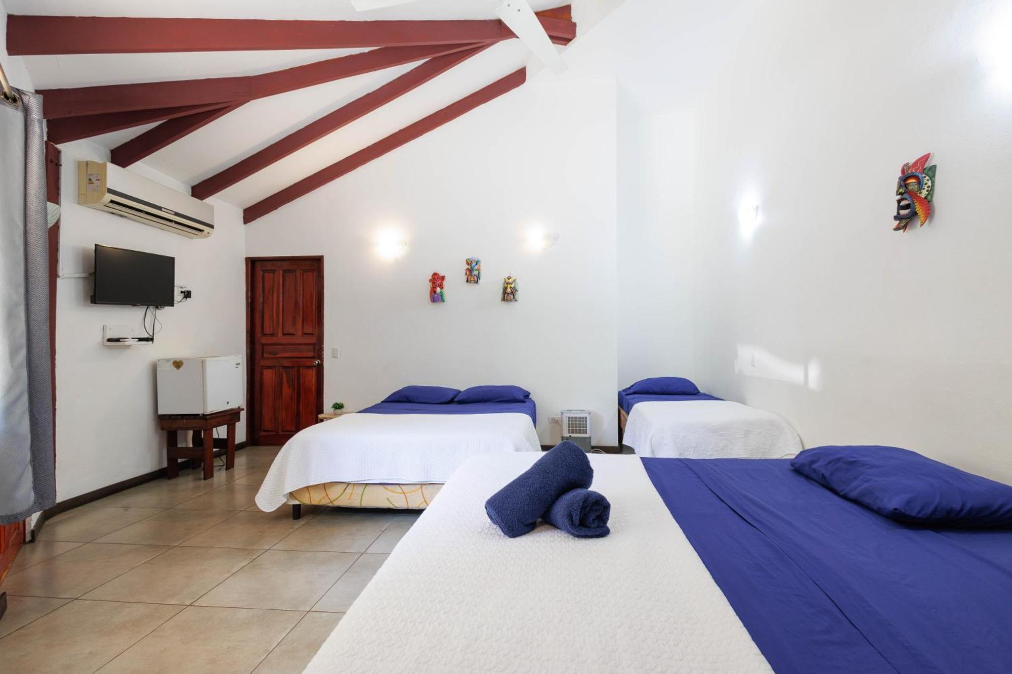 Hotel Bambutel Cocles à Puerto Viejo de Talamanca Extérieur photo