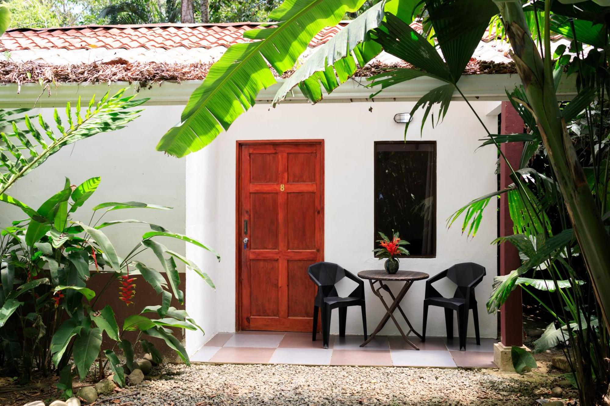 Hotel Bambutel Cocles à Puerto Viejo de Talamanca Extérieur photo
